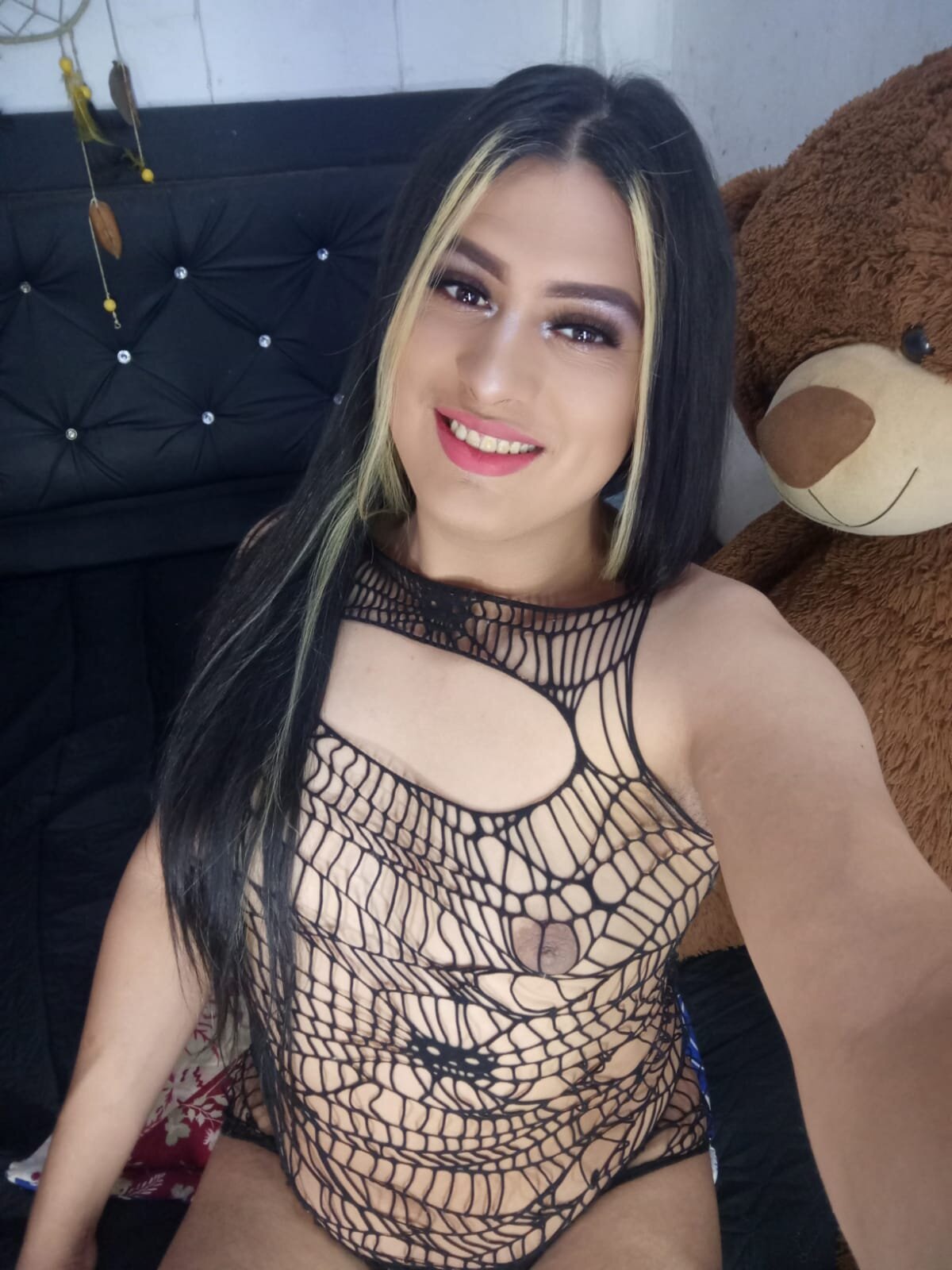 blonde_girl01 Trending Pic 4446