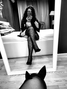 JESSYKA Sexy legs Pic 6