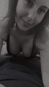 MysteryGirl7 Public Pic 3