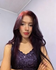 IvorySelene hey I'm live right now, I'll wait for you টি ছবি