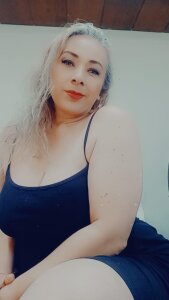 SOFIA_BLONDEHOT