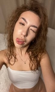 KeilaJeschon bouncy curls 💃 Pic 3