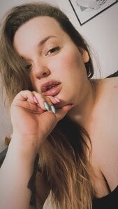 _MaryGirl_ Public Pic 5
