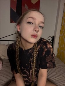 bambi_lu go u like this style? 💀fake piercing💀 Pic 7