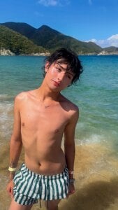 Beach trip 🏖🥵 de _Angell_Dustt_Star  Imagens