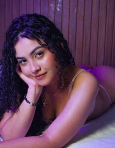 nati_fresh7Public Bild