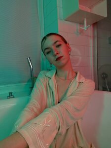 RochelCozzi Cold neon, warm silence 사진 8