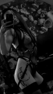 Karina_wet Public Immagine  2