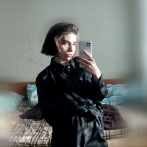 LilyStarn Strict lady Pic 2