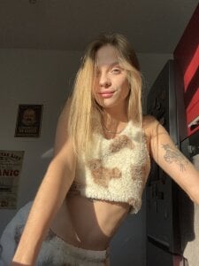 Angy_Netal Public Pic 2