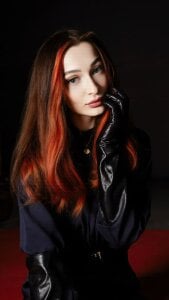 MarieKarma 🖤🧡 Pic 3