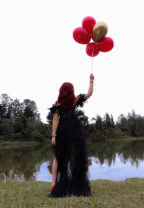 Birthday energy only.🎉⚡ de zzoe_  3 Imagens