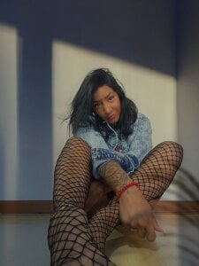 LadyNahir Waiting for spring Pic 3
