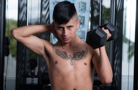 Fernandoo_Oficial Welcome To My Room Pic 2