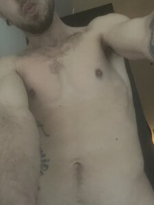 Tom32NB Public Pic 2