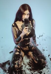 ashlye_collins I don't pose, I transform into art 🖤🖤 Foto 5