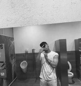 SantiHot_0 Public Pic 4