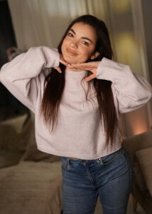 Hon3yLips Public Pic 2