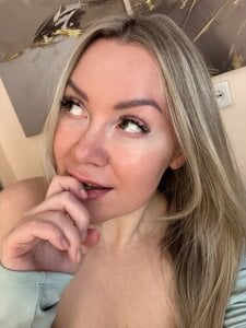 ElyaSoftTemptation: Public ( 9 фото)