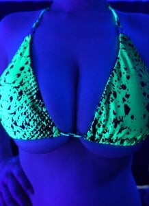 GlowBitch Public Billede 2