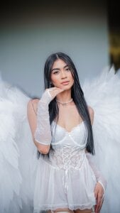 Cameron_Hearts beautiful photos of halloween angels🎃🤍🎃 Pic 4