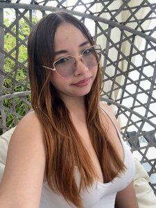 Aliciaa sexyy ❤️🎀 de AliciaWhite_nt  4 photos