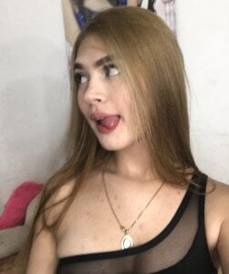 SashaBlake_ Shy Hot Girl 🎀 Pic 2