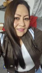 helenjoness__ Public Pic 2