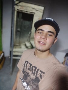 Breick_tin Public Kuva