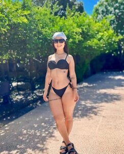 AngelinaThompson Public Billede 3