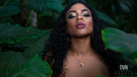 VioletXia_ Wild and exquisite Bilde