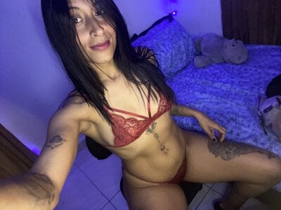 Michelle-Smith- With a little oil but very hot 🥵🔥 Pic 2