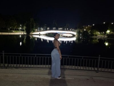 amara_queen_ Public Fotka