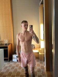 crazybottom99Public Bild 4