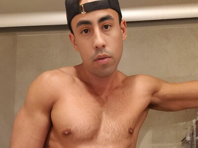 BigMuscleGuy28 Public Pic