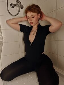 BarbaraLong Public Pic 2
