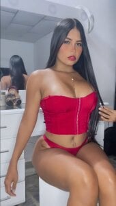 Bella_Kataleya Public Pic 3