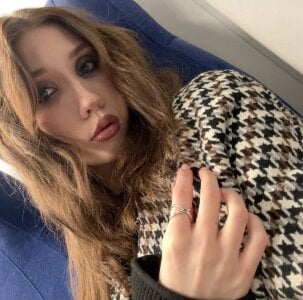 GlennieBalzarine I'm a bitch only in photos Pic 4