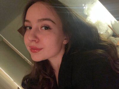 LisaSmiths Business lady Pic 5