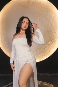 AllisonRogersX Lunar Temptation Pic 2