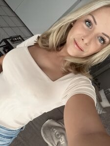 emily-becker22 ME รูป  3