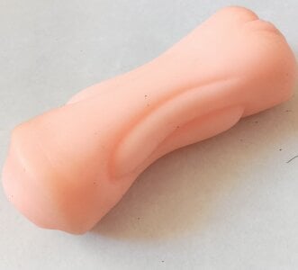 Caprron Play with my anus Pic 5