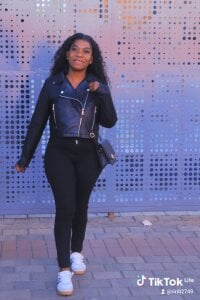 Thembi92: Public ( 3 фото)