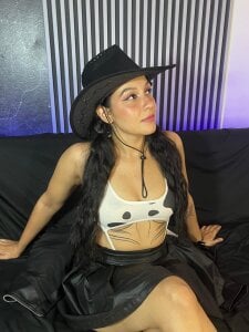 Blue0Velvet sexy cowgirl Poză 4