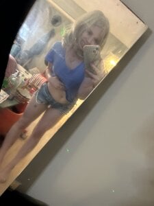 Everyday me☺️ de candysophia44  6 Imagens