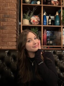 AANNNNIIIIEE Public Pic 3