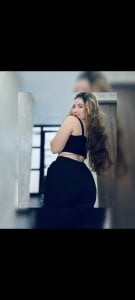 Estelle_Noir Public Foto 4