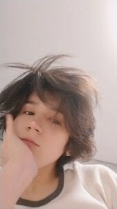 MerrieBarnicle Smile between moments 💗 Pic 4