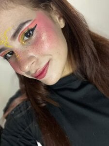 Jessi_Walker: Look at me closely… 🥰 ( фото)