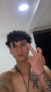 Perfil Modelo Webcam Morthy_d | Stripchat